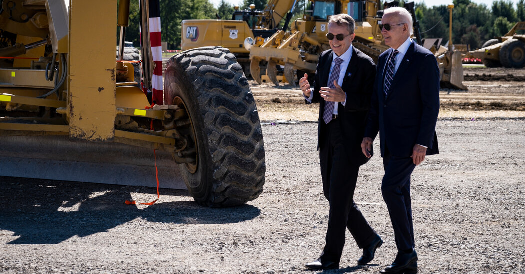 How the Big Chip Makers Are Pushing Back on Biden’s China Agenda