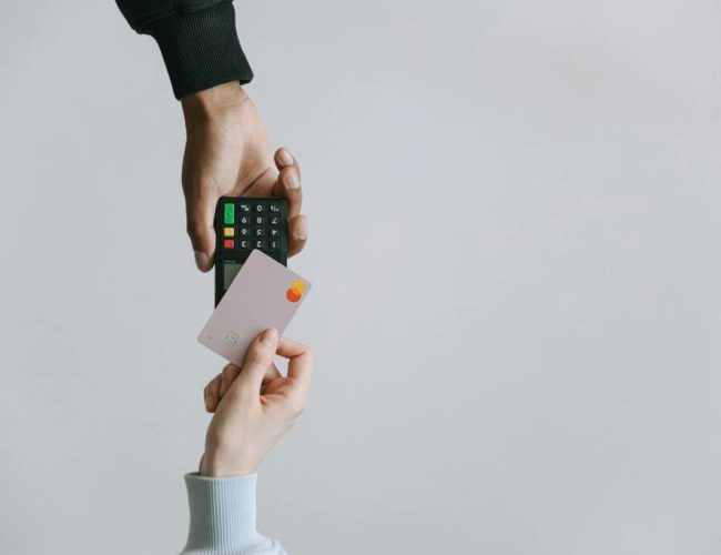 How to open a bank account in Panama for Canada residents