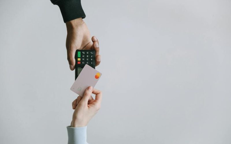 How to open a bank account in Panama for Canada residents